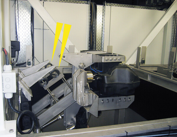 End position damping for hydraulic cylinders in test systems